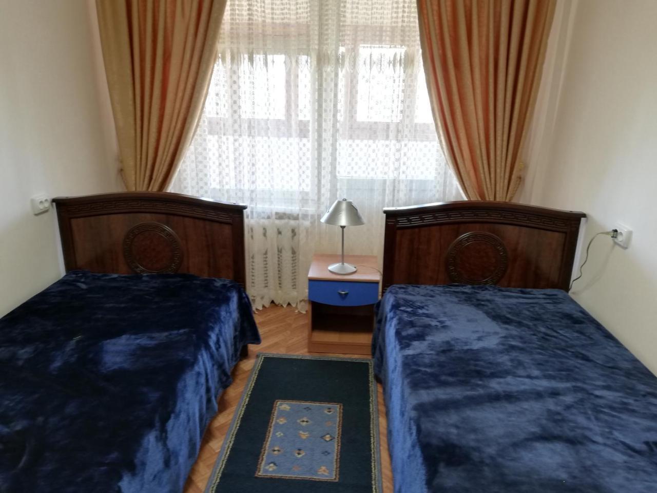 タシュケント3Br Chorsuアパートメント エクステリア 写真