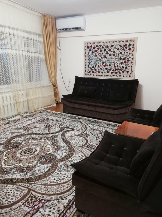 タシュケント3Br Chorsuアパートメント エクステリア 写真